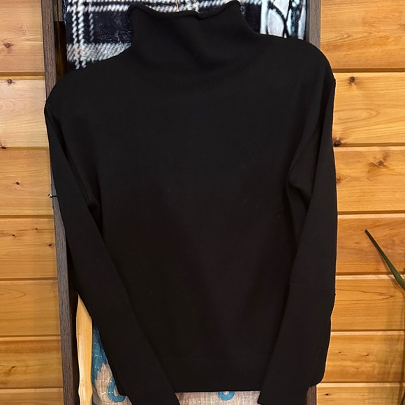 Wilfred Elegant Black turtleneck sweater 100% merino wool - Picture 5 of 5